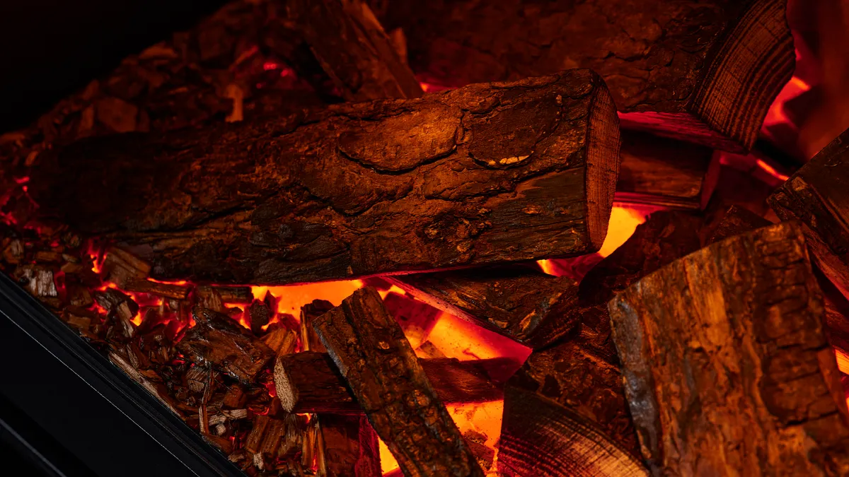 British Fires Deluxe Real Logs fuel bed