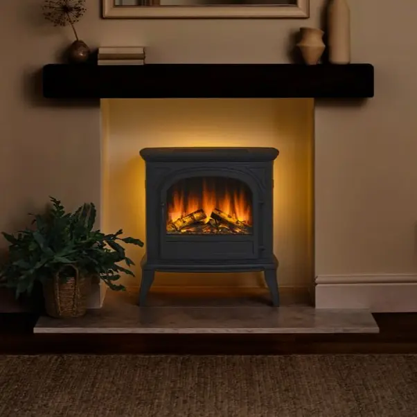 British Fires Hinton Electric Stove - Come to life