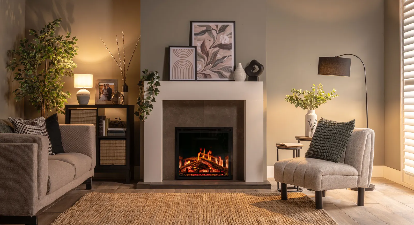 Eclipse 65HLR in a Malmö mantel, 3-sided